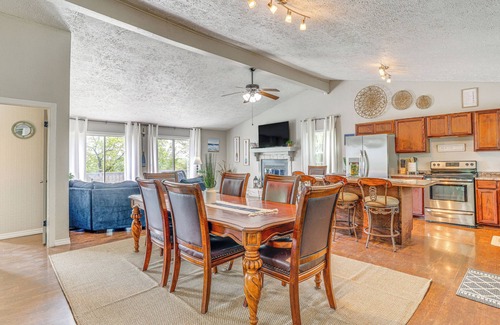 Shell Knob House | Serene Shell Knob Home with Deck & Table Rock Lake Views