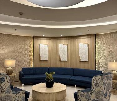 Barangay 76 Apartment | Shell Resort near MOA: 2BR, Pool & Free Parking Awaits!