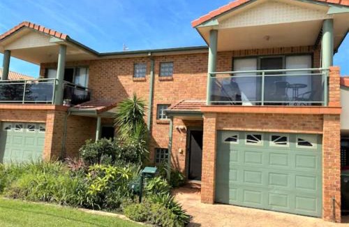 Shellharbour House | Shellharbour Beach Daze