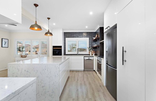 Shellharbour House | Shellharbour Poolside Escape