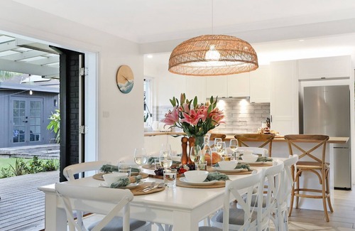 Shoalhaven Heads House | Shellhaven: Enjoy Ocean Views Just Steps from Shoalhaven Beach
