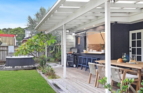 Shoalhaven Heads House | Shellhaven: Enjoy Ocean Views Just Steps from Shoalhaven Beach