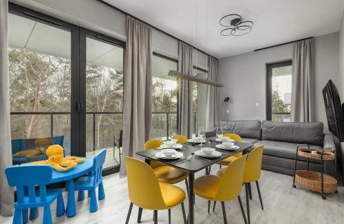 Trzebiatow Apartment | Idyllic Shellter Apartments Villas with Private Beach Access