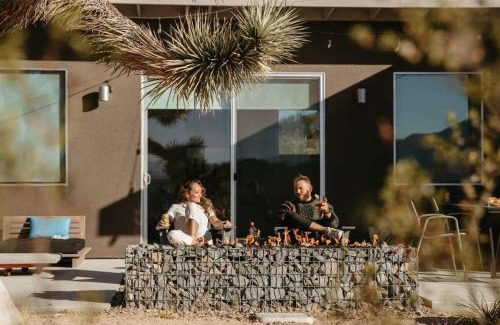 Joshua Tree House | Pet-Friendly Shelter 2: Top-Rated Stay at Joshua Tree