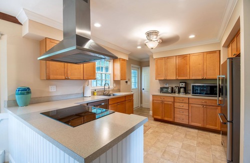 Shelter Island Heights House | Water View Retreat: 3-Bedroom Haven on Shelter Island