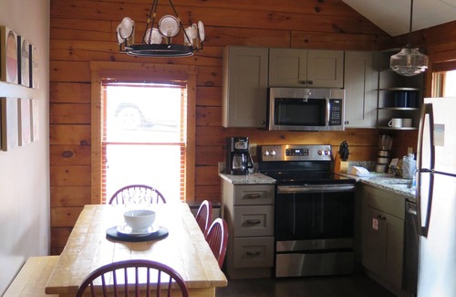 Gordonsville Cabin | Discover Shenandoah Crossing: Family-Friendly Cabin Retreat