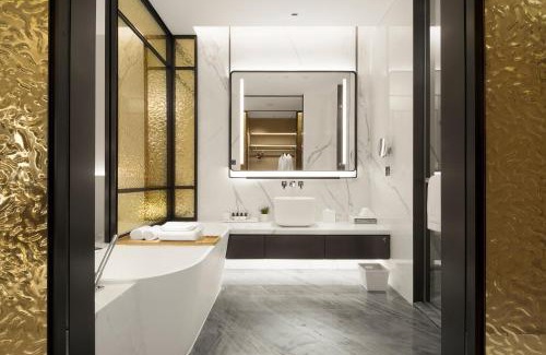 Nanshan Hotel | Oceanfront Bliss at Shenzhen Ayearn Hotel - 5 Star Stay