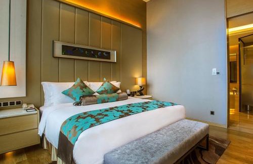 Central Business District Hotel | Elegant Stays at Shenzhen Futian Wyndham Grand Hotel