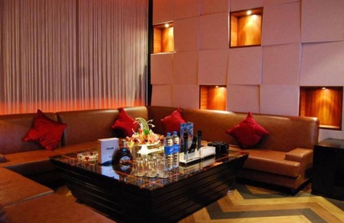 Shajing Hotel | Family-Friendly Stay at Shenzhen Kaijia Hotel with Pool