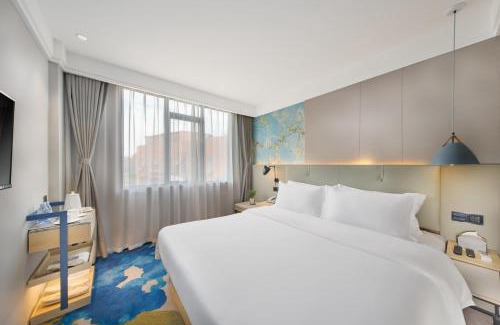 Nanshan Hotel | Discover Comfort at Shenzhen Yanan Hotel - 4-Star Retreat