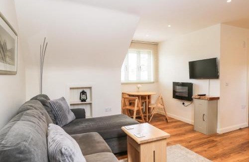 Somerton Apartment | Discover Shephards Retreat: Pet-Friendly & Family Approved
