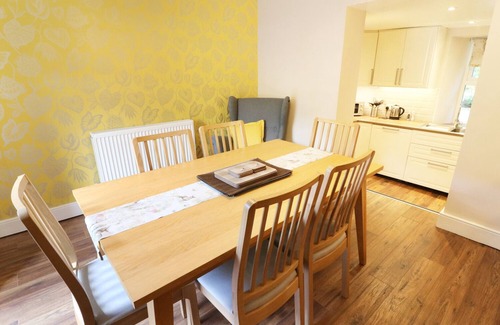 Grasmere Cottage | Shepherd's Crook: Guest Rated 10/10 with Family-Friendly Amenities
