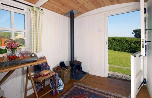 Southerndown Cottage | Shepherd's Hut