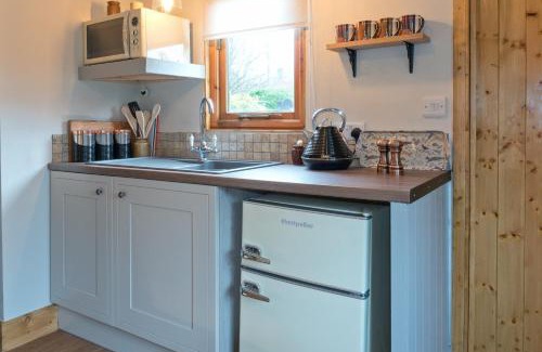 Llangranog House | Discover Shepherds Rest Llangrannog - Pet Friendly Retreat
