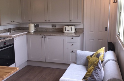Alcester House | Indulge in Shepherds View at Oaks Barn Farm with Hot Tub