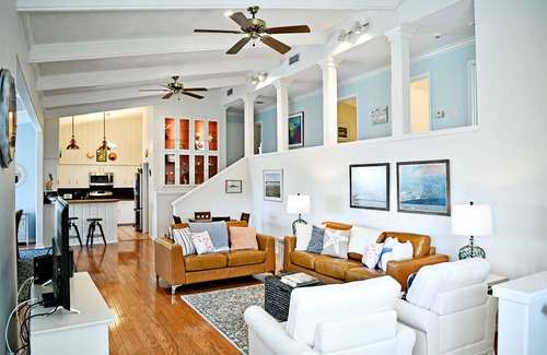 Key Allegro House | Experience Sheppards by the Sea: Pool and Oceanfront Views
