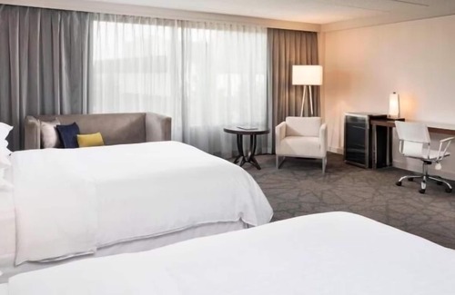 Bloomington Hotel | Experience Comfort at Sheraton Bloomington Hotel - 4 Star Stay