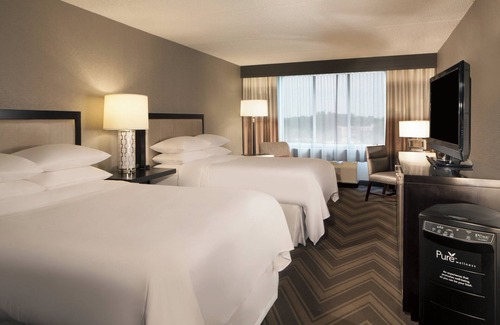 Oxford Valley Hotel | Relaxing Retreat at Sheraton Bucks County Langhorne