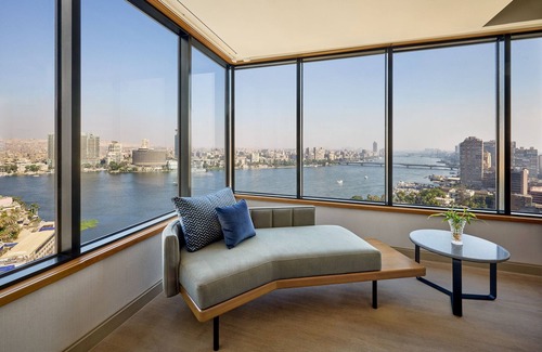 Al Duqqi Hotel | Experience the Elegance of Sheraton Cairo Hotel & Casino