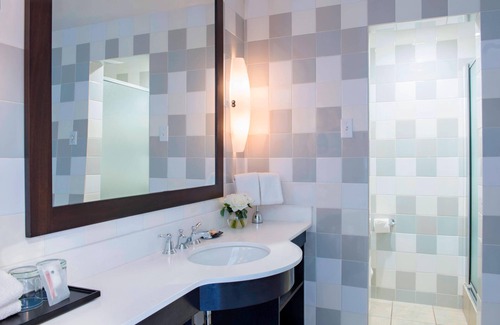 Saskatoon Downtown Hotel | Relax at Sheraton Cavalier Saskatoon Hotel with Top Amenities