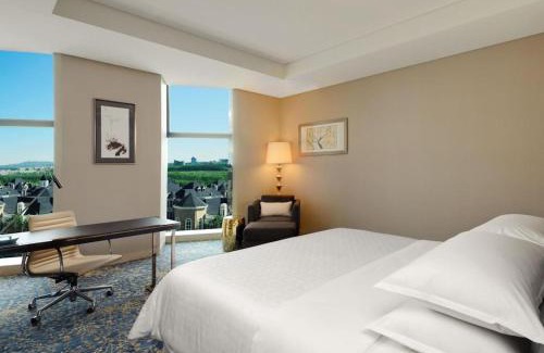 Changchun Hotel | Experience Comfort at Sheraton Changchun Jingyuetan Hotel