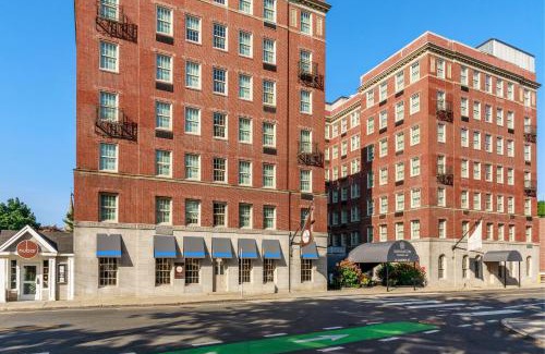 West Cambridge Hotel | Comfort and Quality at Sheraton Commander Hotel