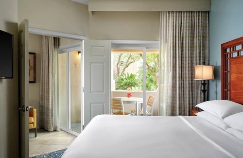 North Scottsdale Resort | Guest Rated 10/10: Sheraton Desert Oasis with Pool & Kitchen
