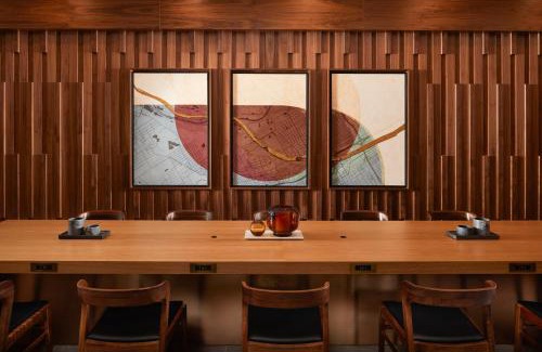 Grand Rapids Hotel | Discover Sheraton Grand Rapids Airport Hotel with Pool & Dining