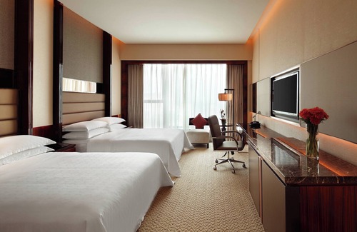 Yaohai Hotel | Experience Comfort at Sheraton Hefei Xinzhan Hotel