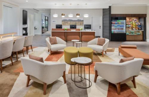 Frisco Hotel | Pet-Friendly Sheraton Hotel Stonebriar with Pool Access