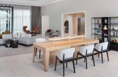 Frisco Hotel | Pet-Friendly Sheraton Hotel Stonebriar with Pool Access