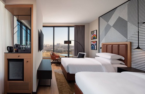 Esenyurt Hotel | Stylish Sheraton Istanbul Esenyurt with Spa and Pool Access
