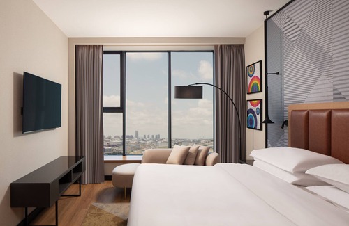 Esenyurt Hotel | Stylish Sheraton Istanbul Esenyurt with Spa and Pool Access