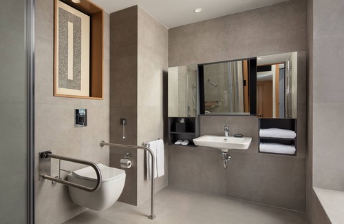 Esenyurt Hotel | Stylish Sheraton Istanbul Esenyurt with Spa and Pool Access