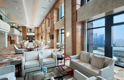 Lixia District Hotel | Elegant Sheraton Jinan Hotel: 4-Star Stay with Spa & Pool