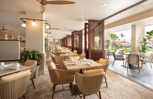 Wailua Hotel | Relax at Sheraton Kauai Coconut Beach Resort with Ocean Views