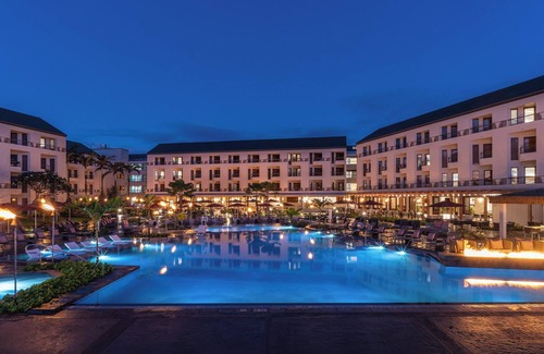Wailua Hotel | Relax at Sheraton Kauai Coconut Beach Resort with Ocean Views
