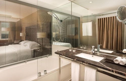 Sao Sebastiao da Pedreira Hotel | Elegant Sheraton Lisboa Hotel & Spa with Ocean Views