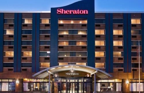 Downtown Niagara Falls Hotel | Relax at Sheraton Niagara Falls with Pool & Family Amenities