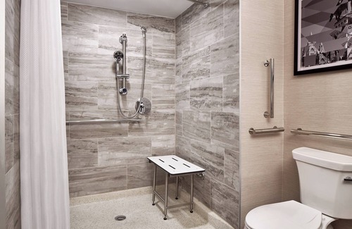 Sandston Hotel | Discover Comfort at Sheraton Richmond Airport Hotel