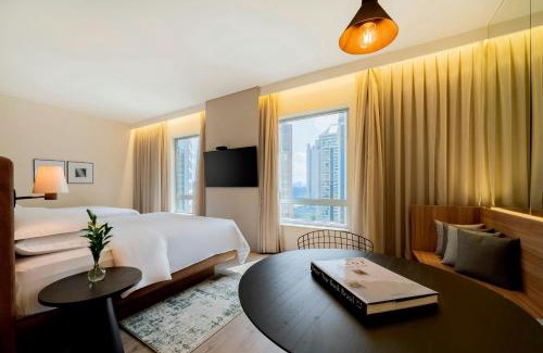 Brooklin Novo Hotel | Pet-Friendly Sheraton São Paulo WTC Hotel with Ocean Views
