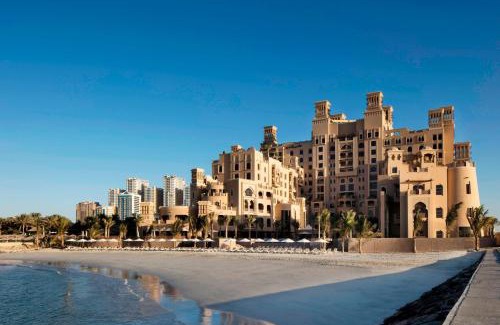 Beach & Coast Resort | Experience the Sheraton Sharjah Beach Resort & Spa