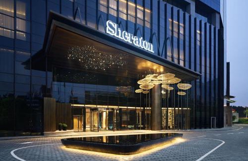 Nanshan Hotel | Elegant Sheraton Shenzhen Nanshan: 5-Star Comfort Awaits
