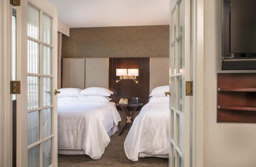 Elk Grove Village Hotel | Discover Sheraton Suites Chicago Elk Grove: Pet Friendly Stay