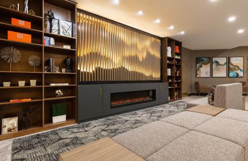 Crosswoods Hotel | Relax at Sheraton Suites Columbus Worthington - Pet Friendly Stay