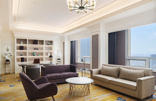 Jinfeng Qu Hotel | Experience Sheraton Yinchuan: 4-Star Hotel with Pool & Spa