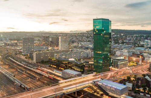 Escher Wyss Hotel | Comfortable Stay at Sheraton Zürich Hotel with Great Amenities