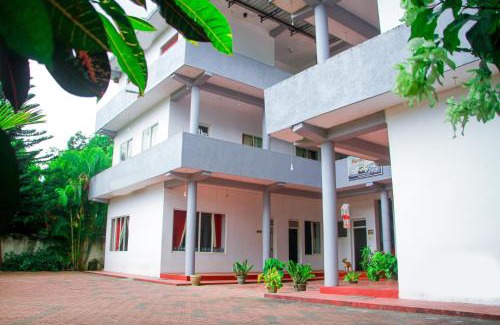 Matale Hotel | Sheriton Ray Residency: Ideal for Families with Breakfast Included