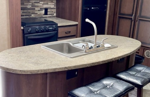Sherkston RV Rental | Family-Friendly Sherkston Shores Resort at Beachview