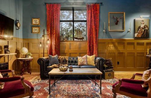 Columbia Apartment | Discover Sherlock - The Vestry on Read, a 4-Star Retreat